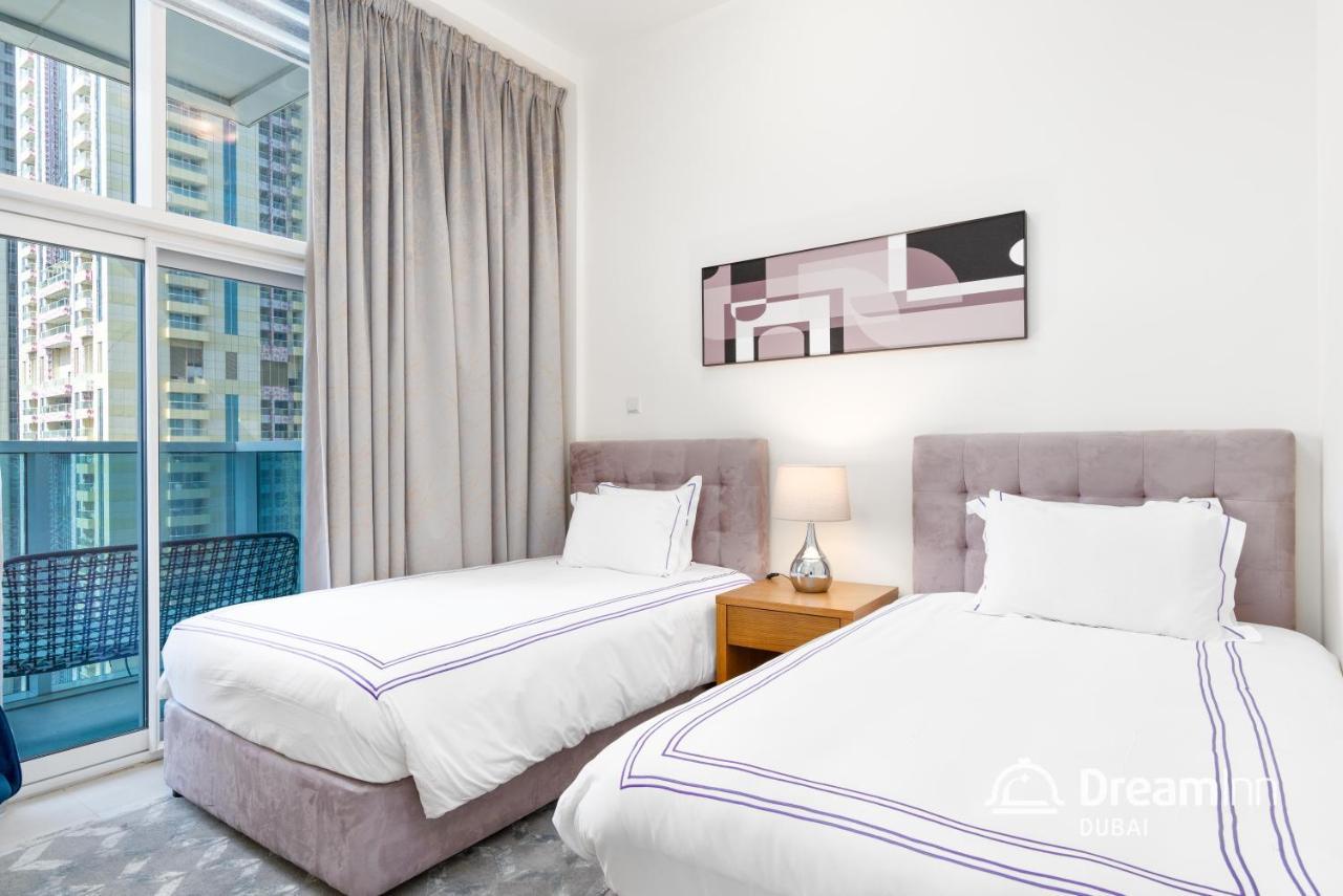 דובאי Dream Inn Apartments - Marina Arcade Tower מראה חיצוני תמונה