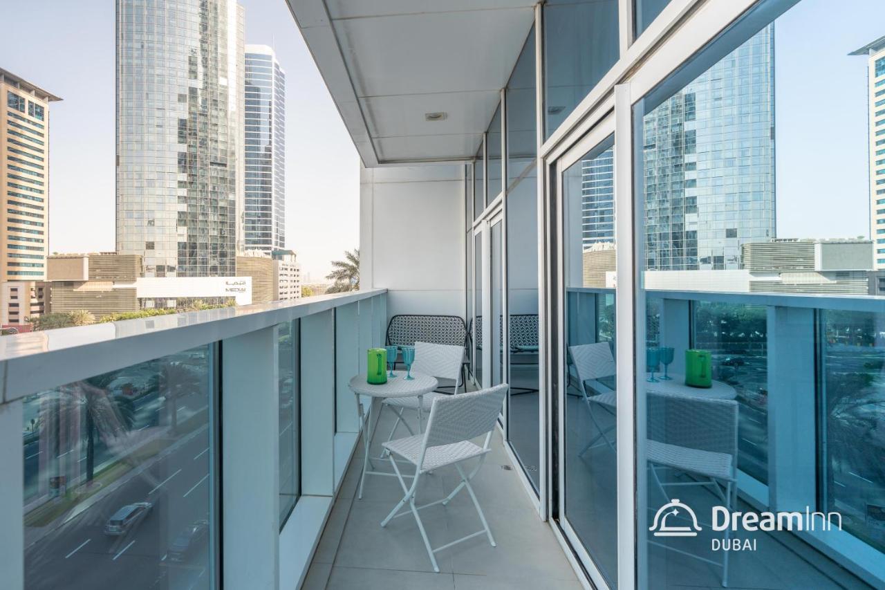 דובאי Dream Inn Apartments - Marina Arcade Tower מראה חיצוני תמונה