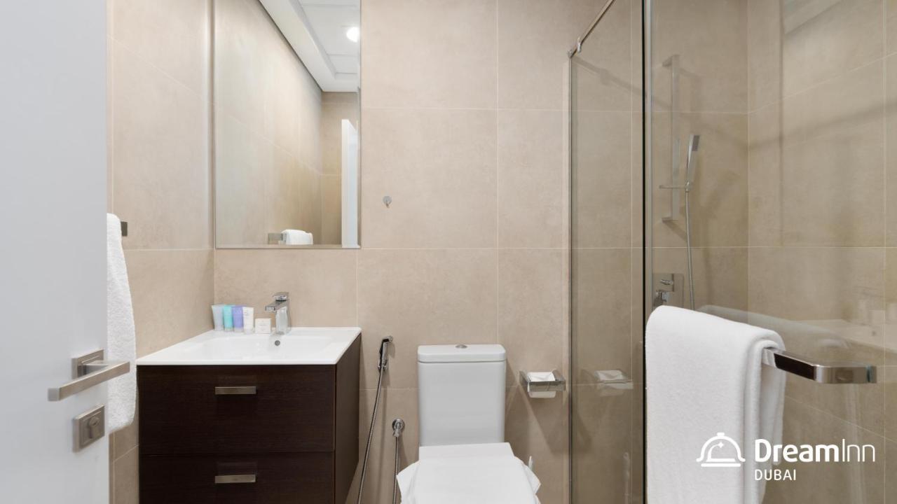 דובאי Dream Inn Apartments - Marina Arcade Tower מראה חיצוני תמונה
